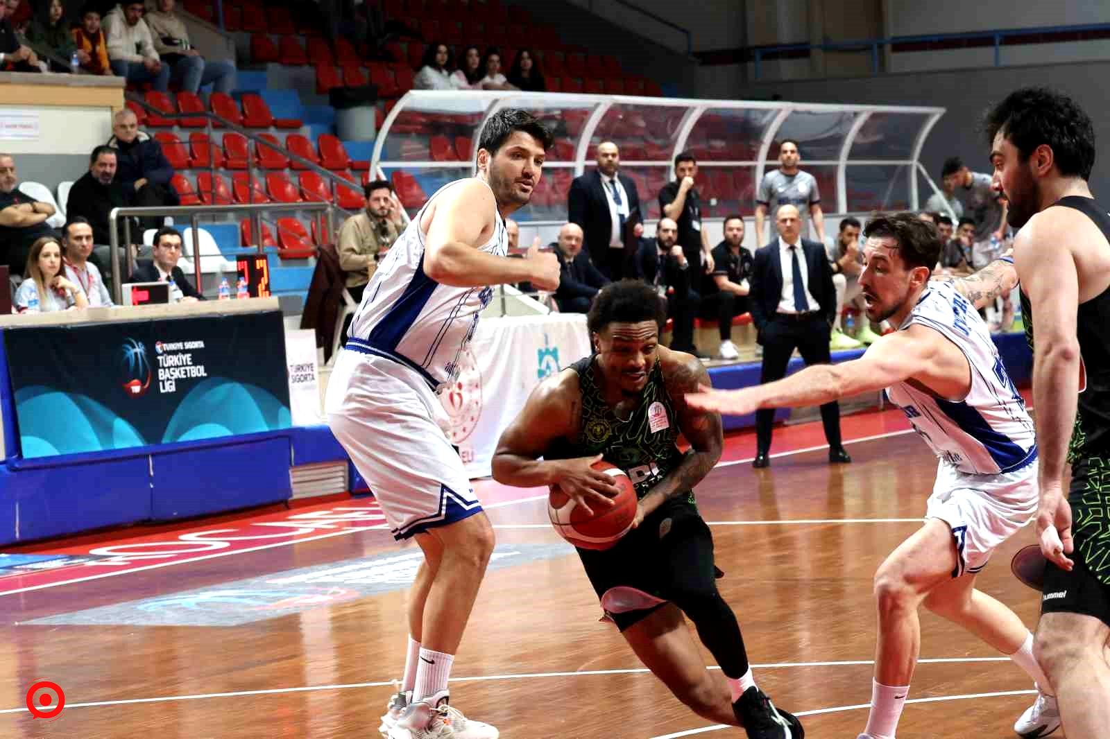 TBL: Kocaeli BŞB Kağıtspor: 74 - Konyaspor: 73