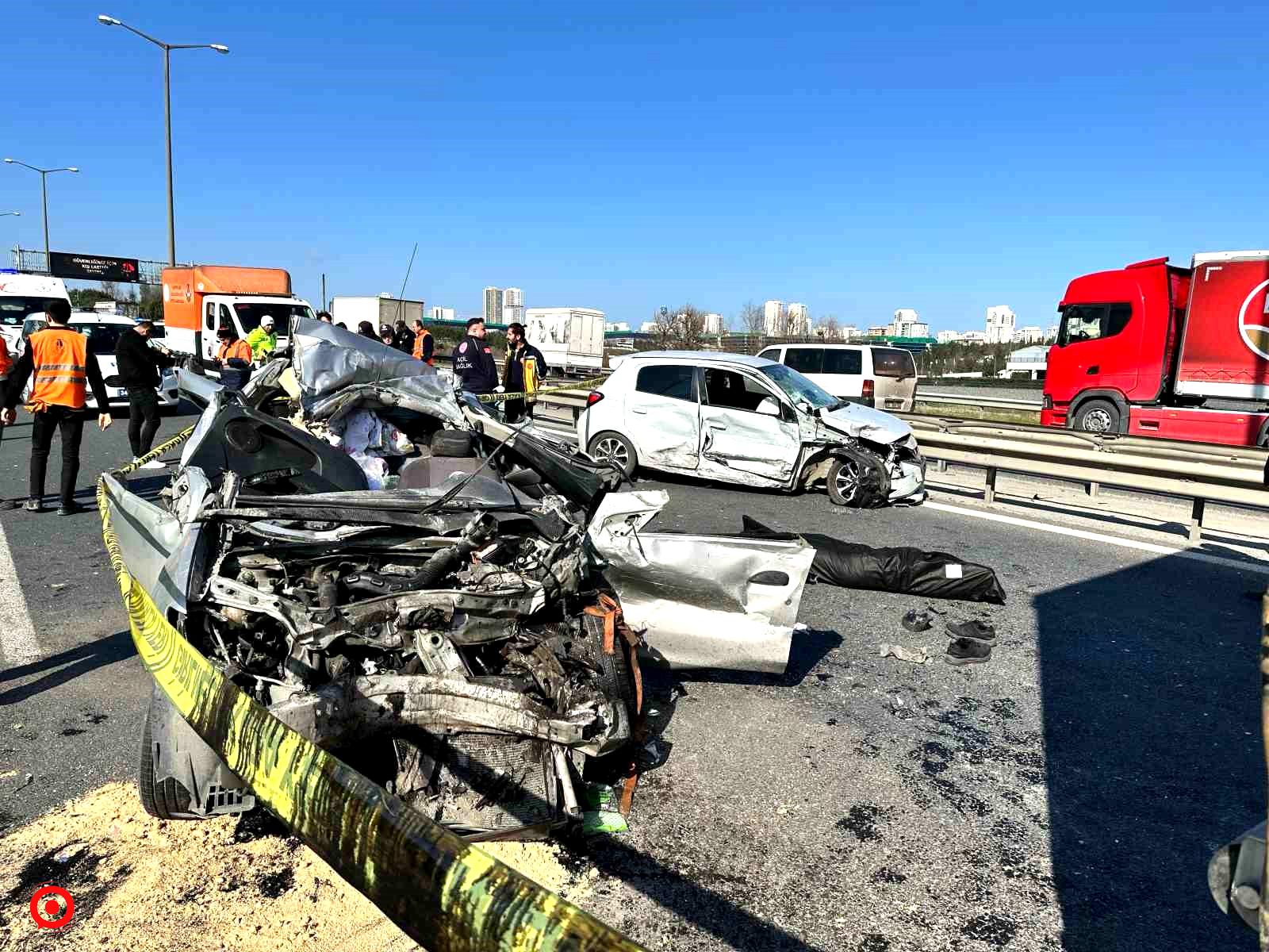 TEM Otoyolu’nda zincirleme trafik kazası: 1 ölü