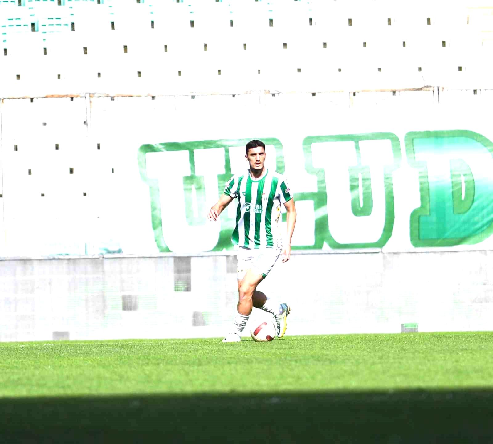 TFF 2. Lig: Bursaspor: 1 –  Beyoğlu Yeni Çarşı: 1