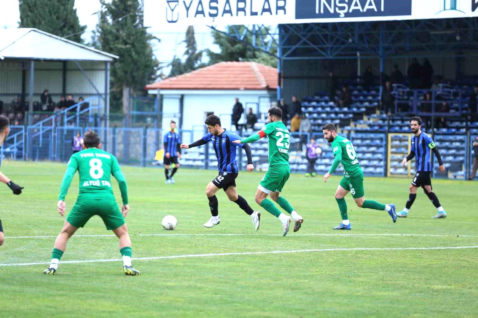 TFF 2. Lig: Karacabey Belediyespor: 0 – Kırklarelispor: 0