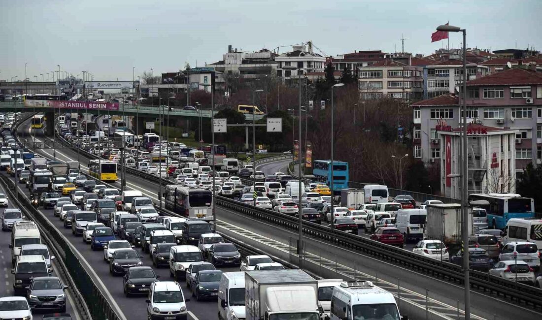 Trafiğe kayıtlı toplam taşıt