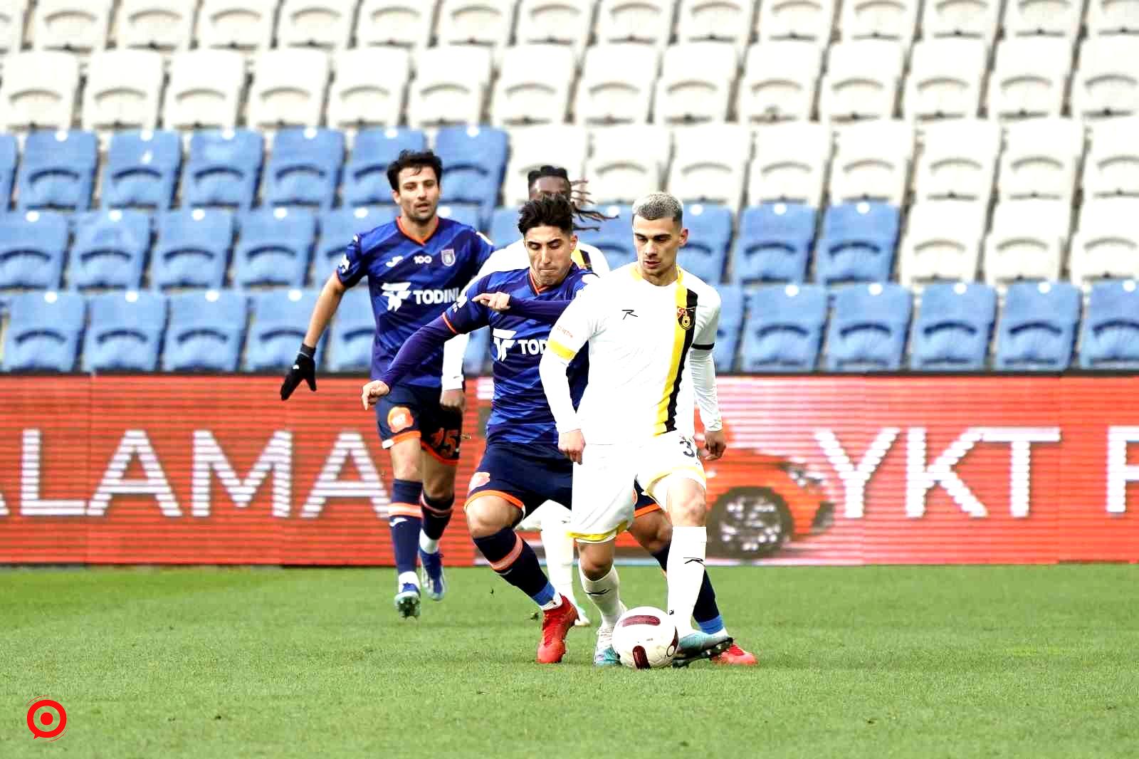 Trendyol Süper Lig: Başakşehir: 1 - İstanbulspor: 0 (İlk yarı)