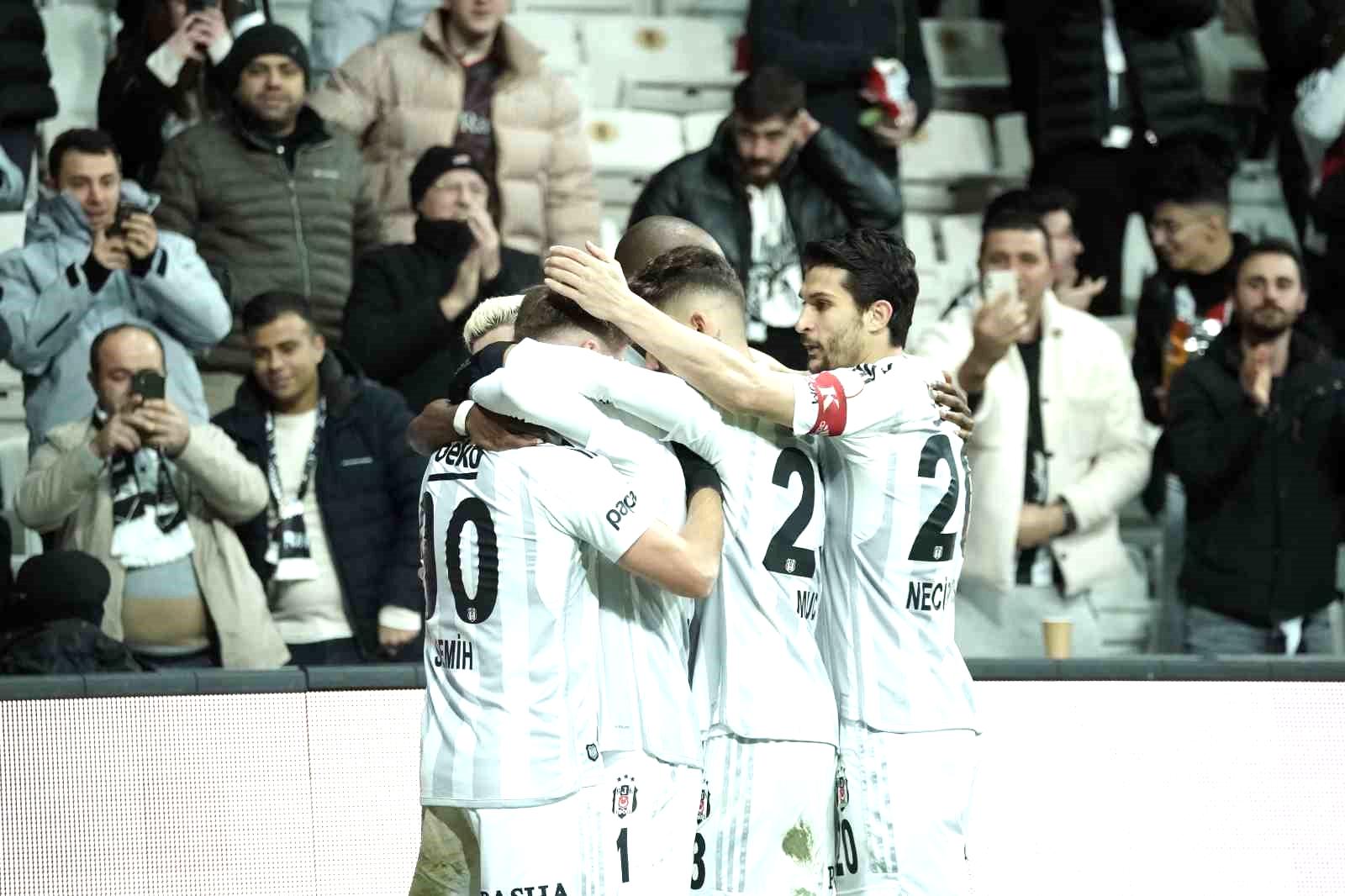 Trendyol Süper Lig: Beşiktaş: 2 – Konyaspor: 0 (Maç sonucu)