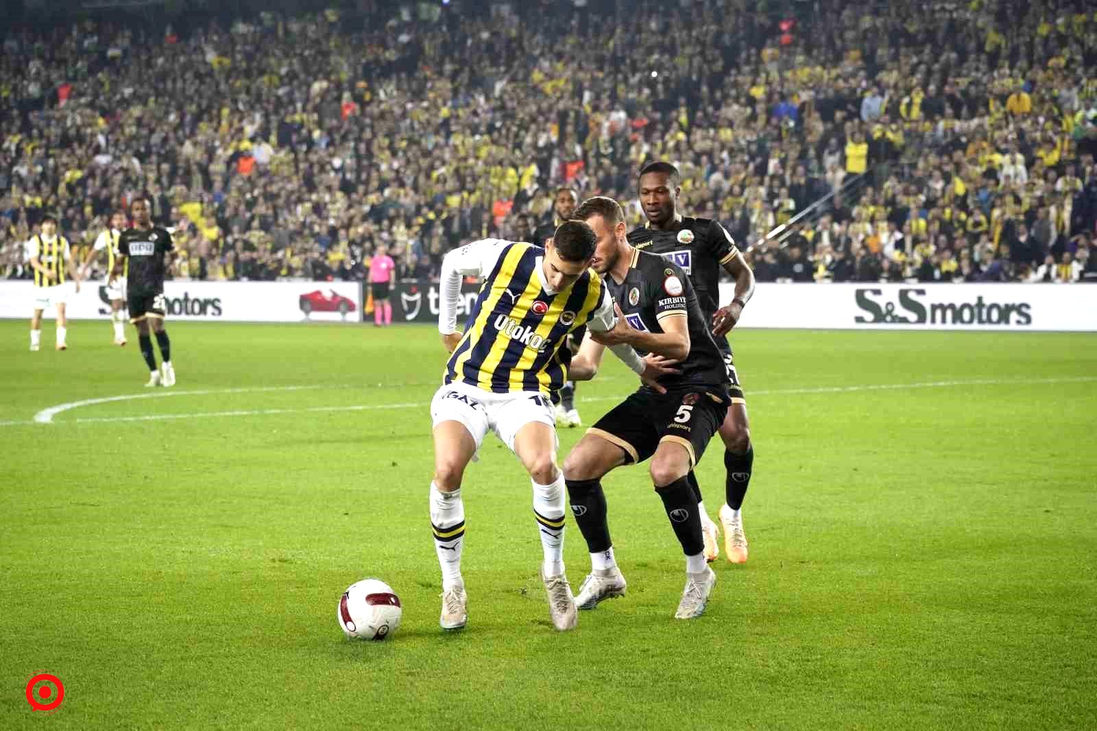 Trendyol Süper Lig: Fenerbahçe: 2 - Alanyaspor: 2 (Maç sonucu)