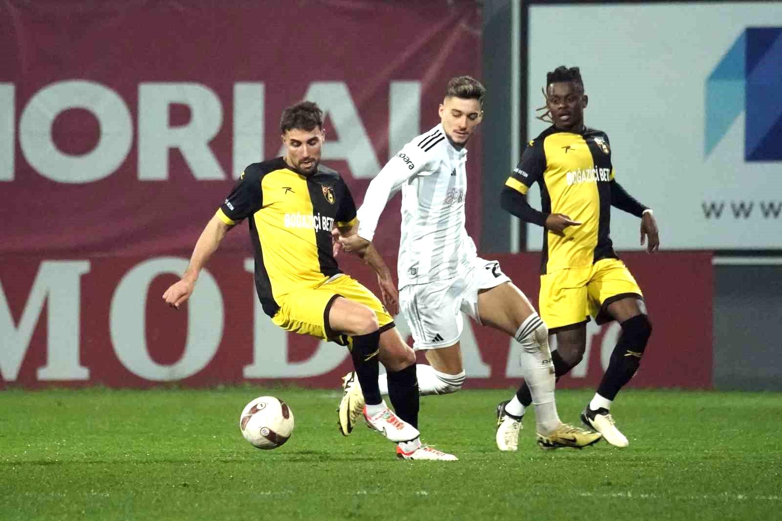 Trendyol Süper Lig: İstanbulspor: 0 – Beşiktaş: 2 (Maç sonucu)