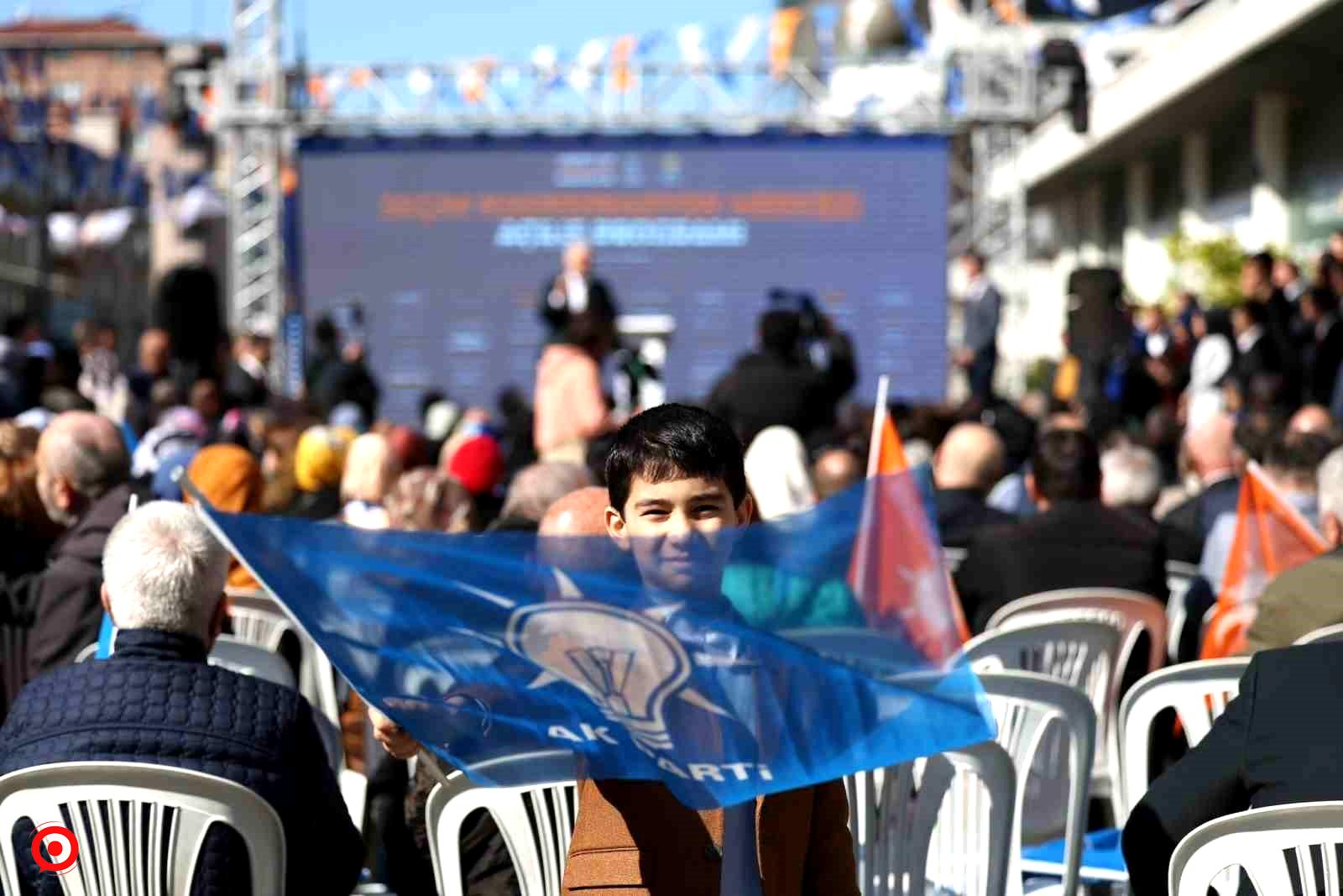 Ümraniye’de AK Parti seçim koordinasyon merkezi açıldı