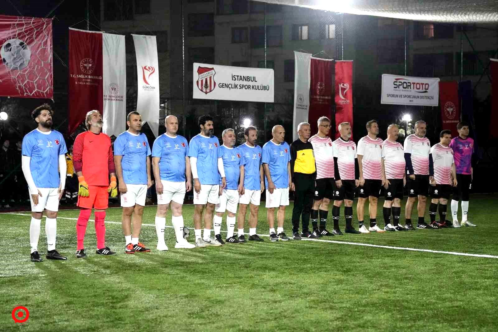 ‘Yurdum Spor Yapıyor Projesi’nde eski futbolcular sahaya indi