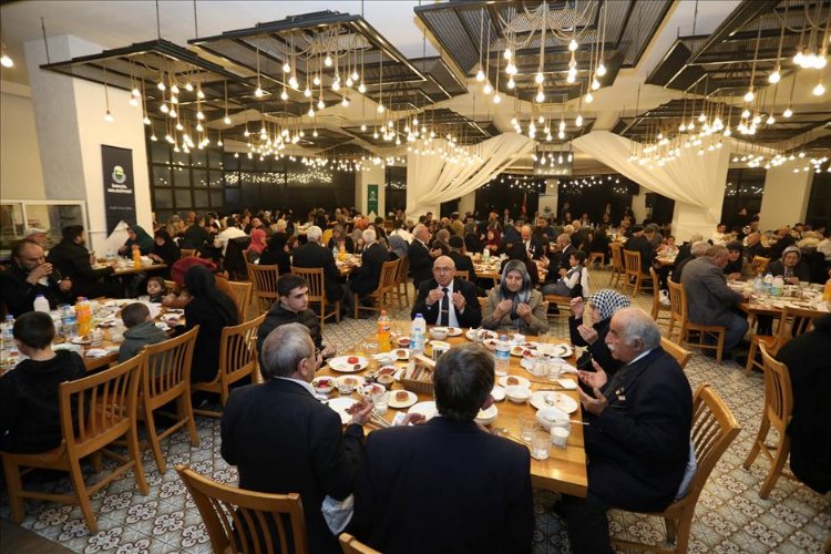 İnegöl protokolü şehit aileleri ve gazilerle iftarda buluştu