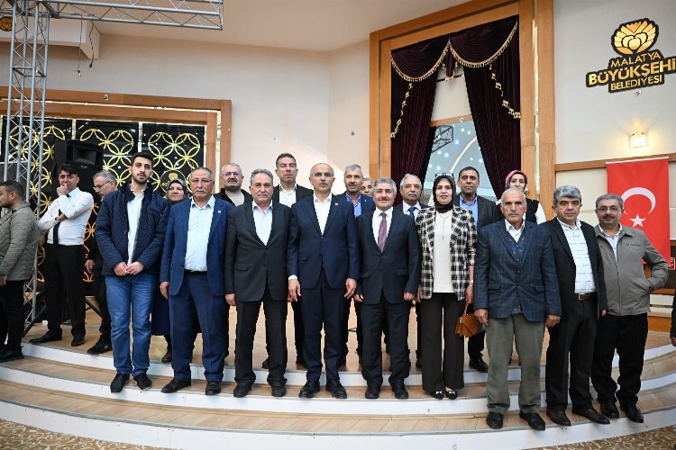 Başkan Er, Vatandaşlarla ve AK Parti ve MHP teşkilatlarıyla bayramlaştı