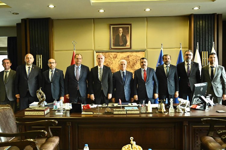 Bursa’da AK Partili belediye başkanlarından Başkan Bozbey’e toplu ziyaret