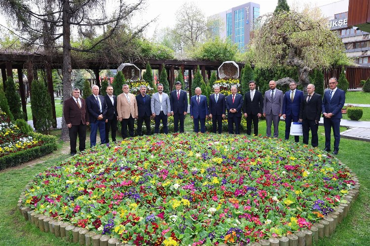 Kardeş Azerbaycan heyetinden Başkan Büyükkılıç’a ziyaret