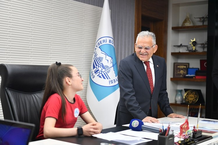 Kayseri’de çocuk başkan “Çanakkale Gezisi” talimatı verdi