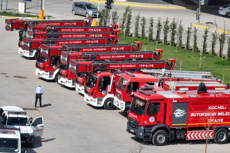 Kocaeli’de yeni araçlar İtfaiyenin gücüne güç katacak