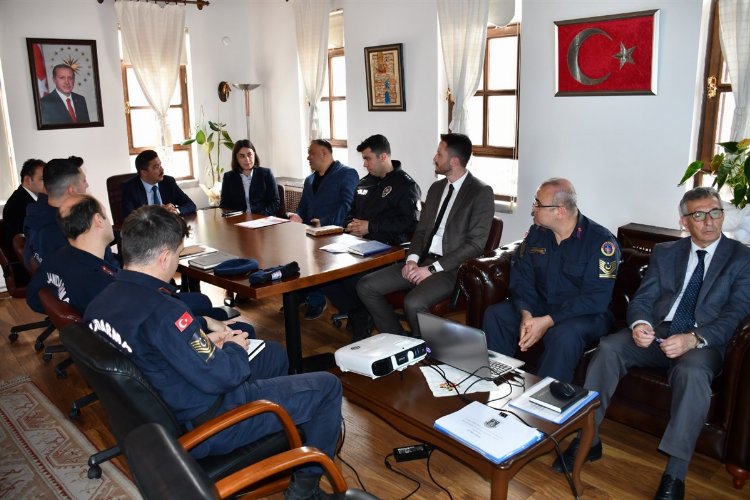 Mudanya'da 'seçim güvenliği' toplantısı