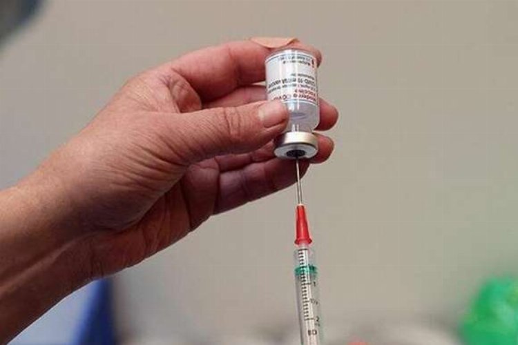 Aşılar ölüm riskini azaltıyor… Çocukluk çağı aşıları kalkan oluyor