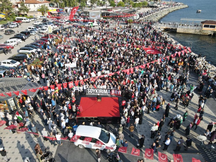 Gemlik’te Gazze’ye destek yürüyüşü