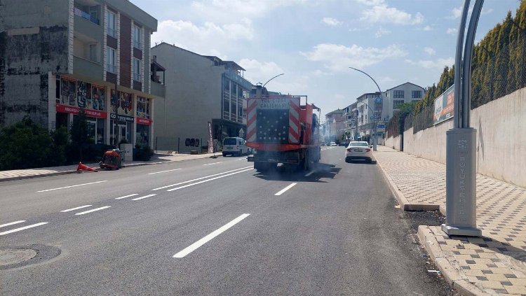 Körfez Mevlana Caddesi’nde yol çizgileri de tamam