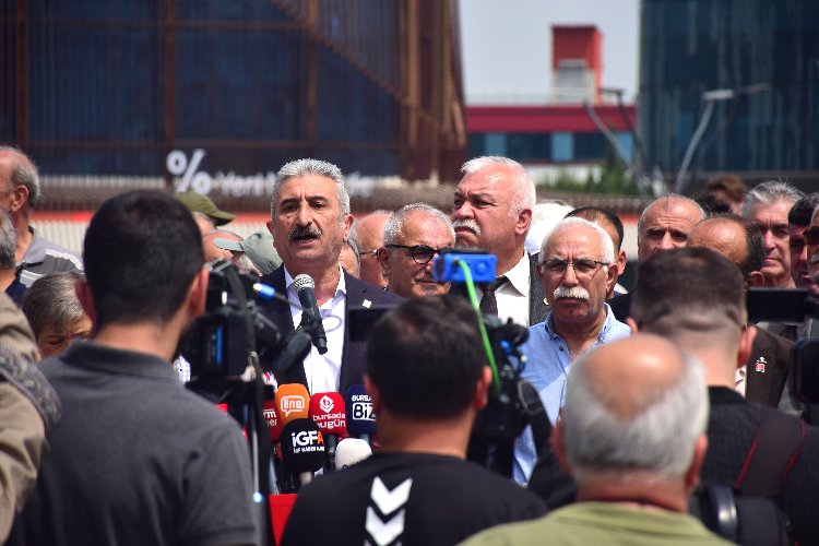 Nihat Yeşiltaş: "Emekliler lütuf değil, hakkını istiyor"