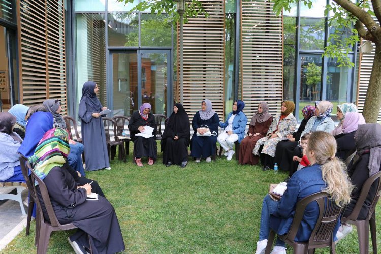 Sakarya'da “Aile Mektebi” eğitimleri büyük ilgi görüyor