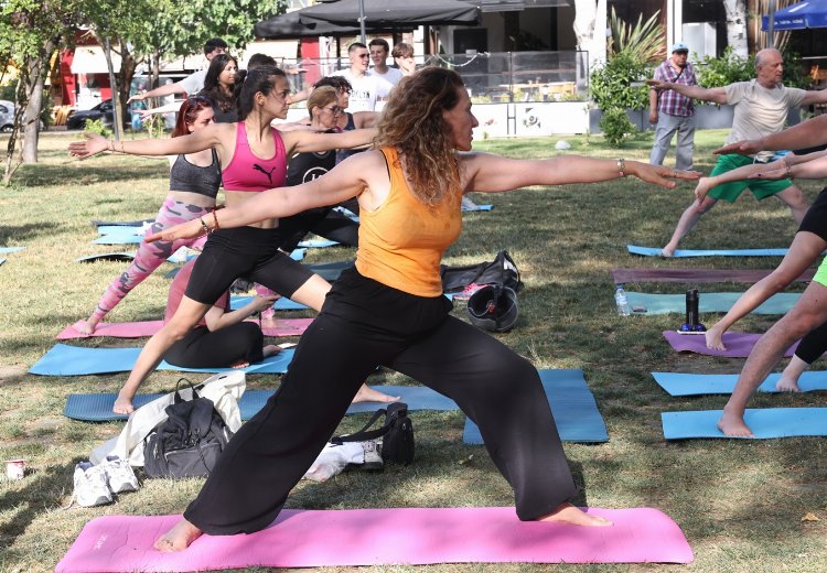 Bursa Nilüfer'de Yoga Günü’nü birlikte kutladılar