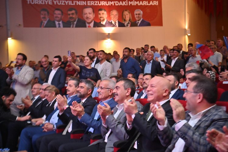 Bakan Uraloğlu'ndan Erzurum'a hızlı tren müjdesi