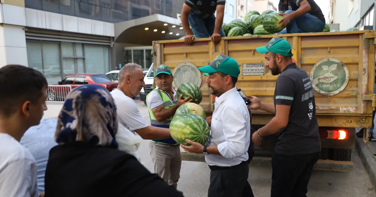 Başkan Bozbey: "Köylünün malını tarlada bırakmayacağız"