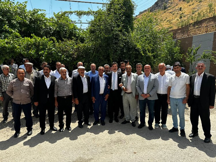 Başkan Özel iki ailenin barışı için Bitlis'e gitti