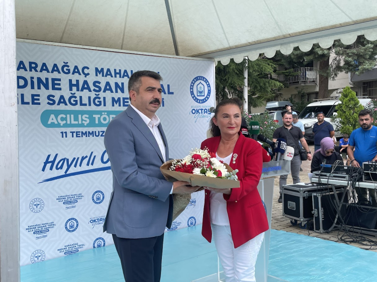 Bursa'da Karaağaç Medine Topal Aile Sağlığı Merkezi açıldı