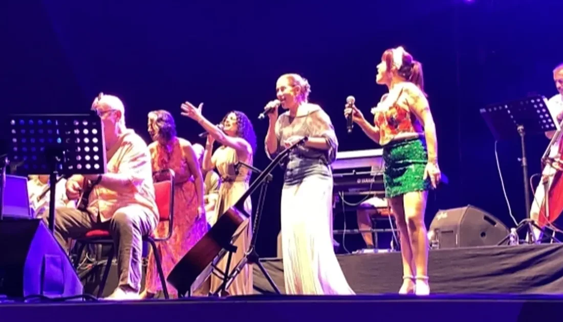 Bursa’da şarkılara kadın sesi değdi