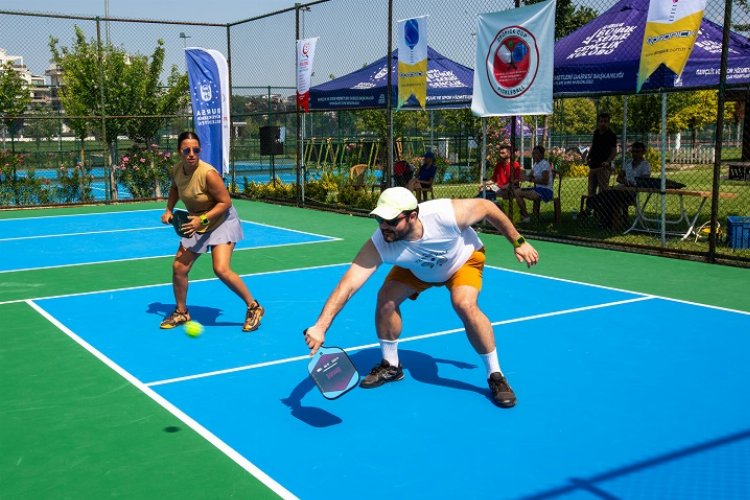 Bursa'nın ilk Pickleball Turnuvası gerçekleşti