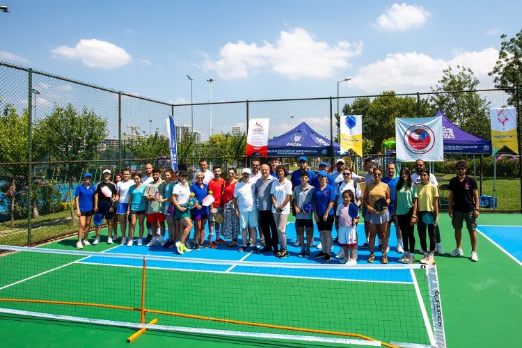 Bursa'nın ilk Pickleball Turnuvası gerçekleşti