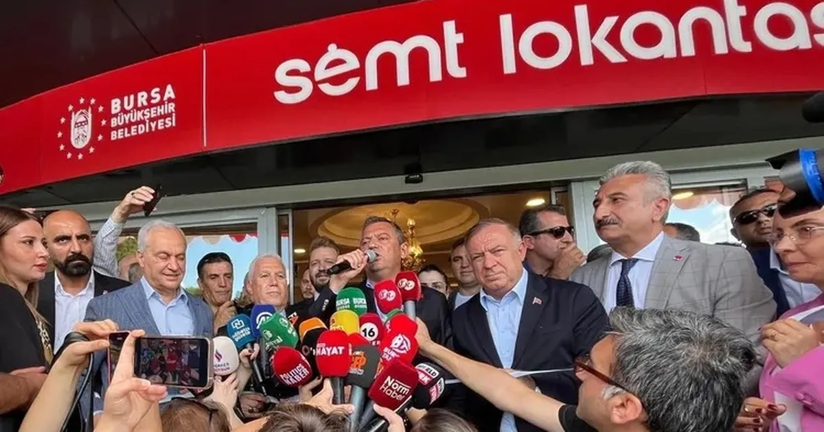 Bursa'nın ilk semt lokantası Özgür Özel'in katılımıyla açıldı