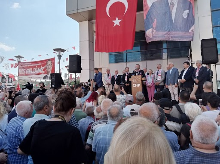 CHP Genel Başkanı Özgür Özel’in son durağı Gemlik