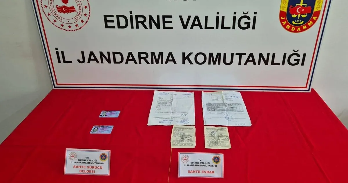 Edirne'de sahte belgelerle 3 kişi yakalandı