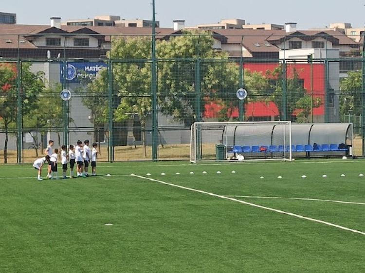 Emek Spor Tesisleri'nde geleceğin yıldızları yetişiyor