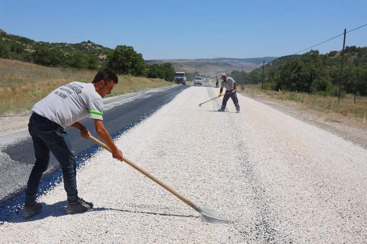 Eskişehir’de kırsal mahalle yolları yeniniyor
