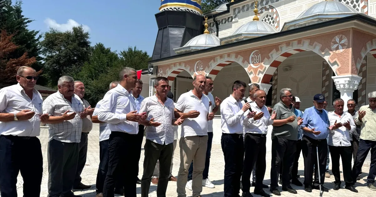 İzmit Kaynarca Camii ibadete açıldı