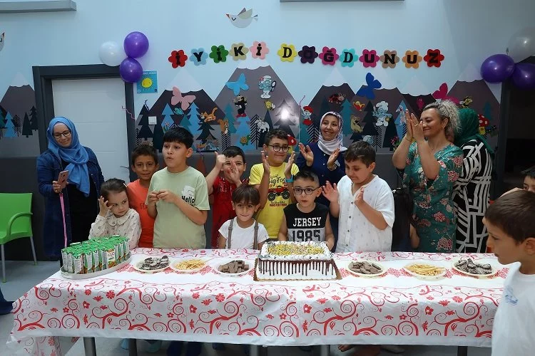 Kayseri'nin engelsiz çocuk evinde doğum günü etkinliği