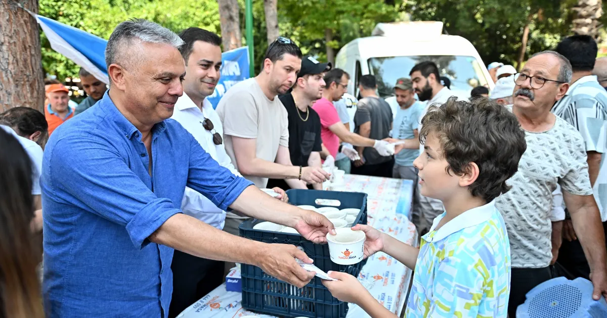 Muratpaşa’dan aşure ikramı