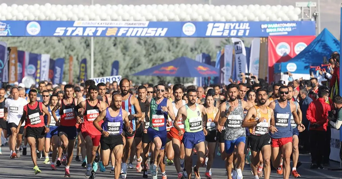 4'ncü Kayseri Yarı Maratonu halk koşusunda kayıt zamanı