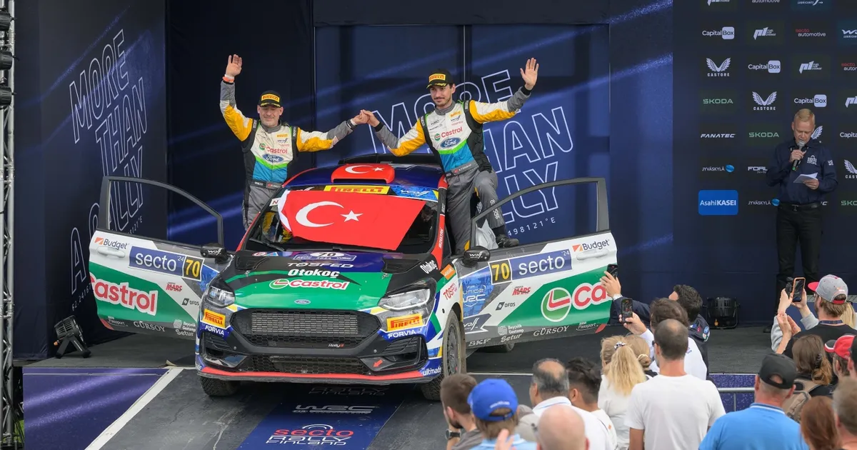 Castrol Ford Team Türkiye, Türk bayrağını Finlandiya'da dalgalandırdı