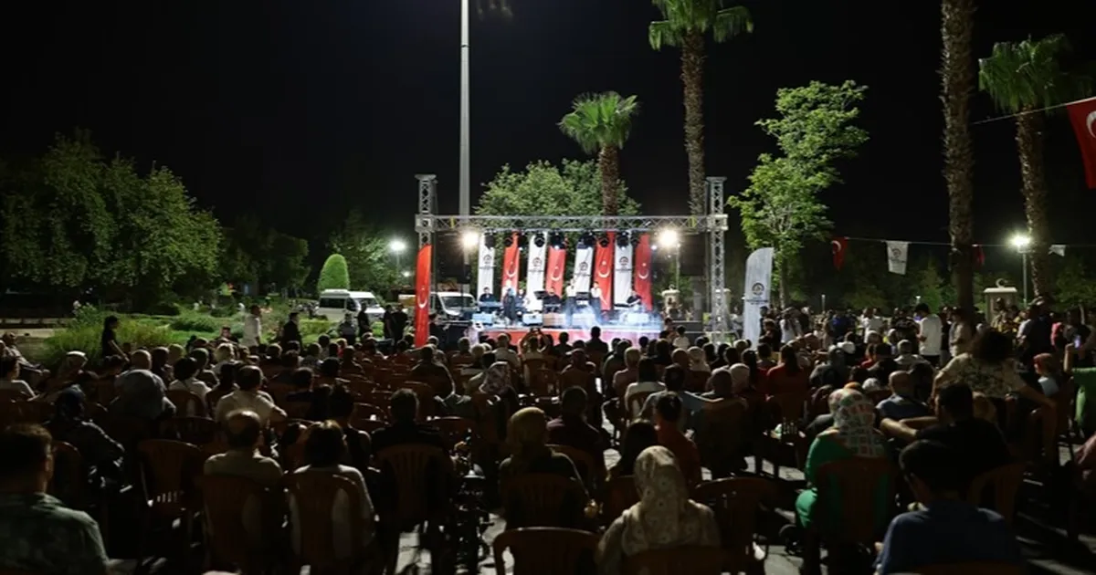 Denizli’nin akşamları yaz konserleri ile şenleniyor