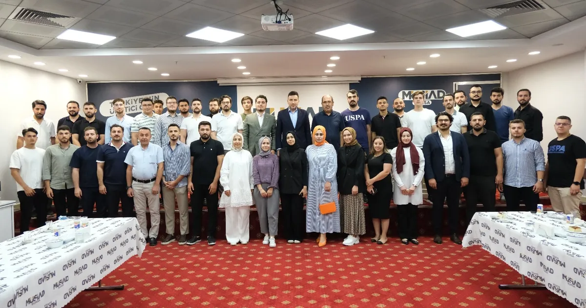 Güngör Turizm Yönetim Kurulu Başkanı Ahmet Güngör, genç MÜSİAD’ın konuğu oldu