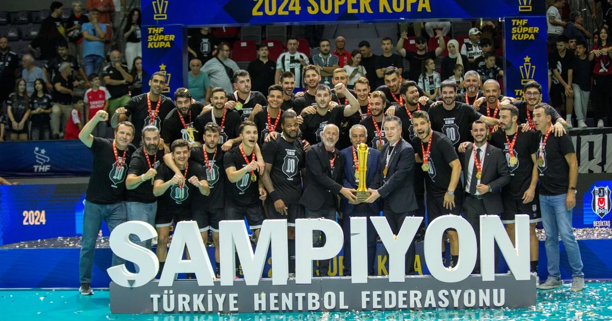 Hentbol 2024 Erkekler Süper Kupası'nda şampiyon Beşiktaş