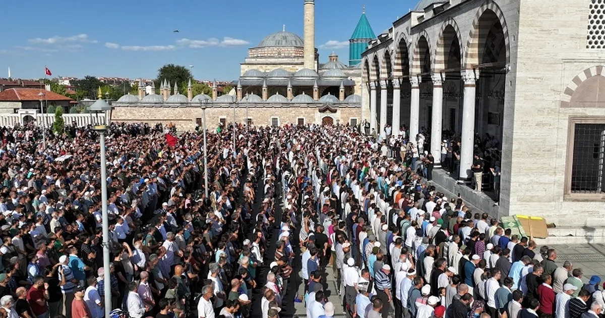 Konya'da Heniyye için gıyabi cenaze namazı