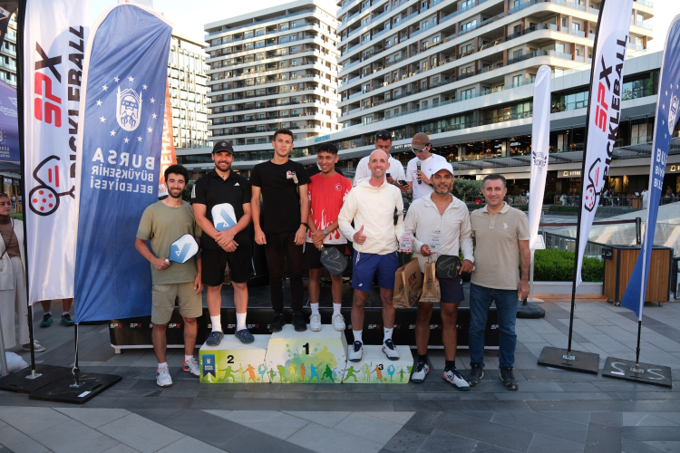 Pickleball Bursa Cup’ta kıyasıya mücadele