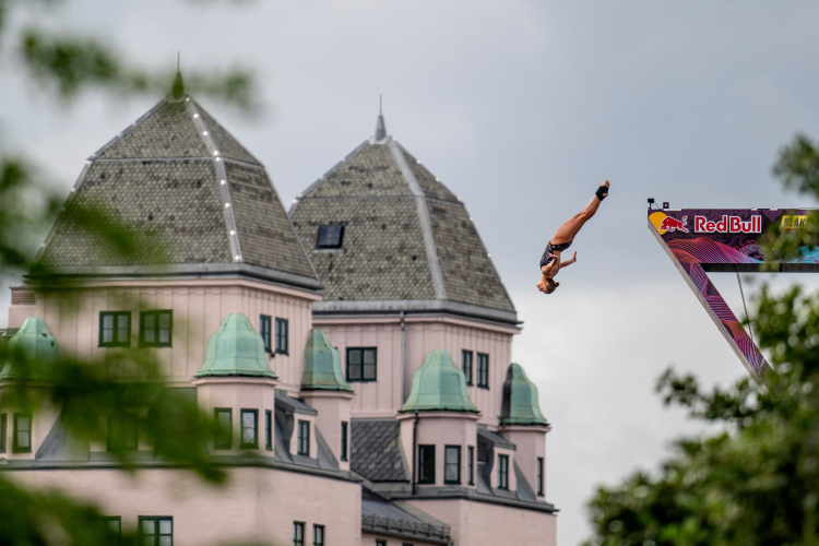 Red Bull Cliff Diving Norveçte kazanan Iffland ve Lichtenstein oldu