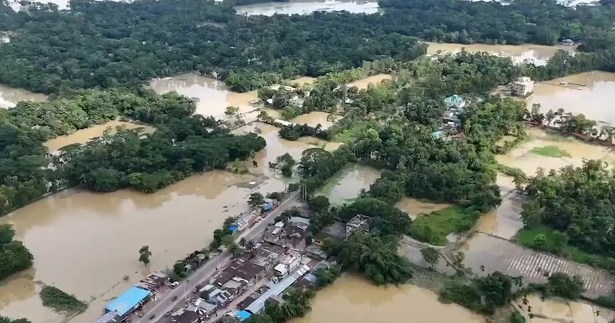 Bangladeş için dost eli sürüyor