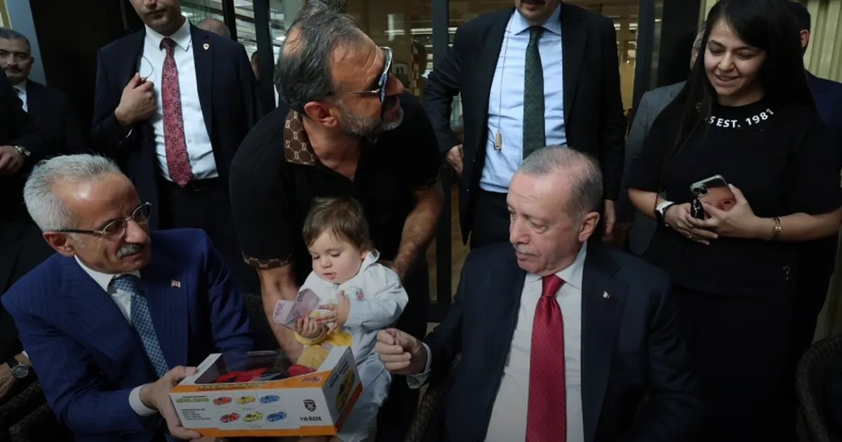 Cumhurbaşkanı Erdoğan'dan 'tatlı' sohbet