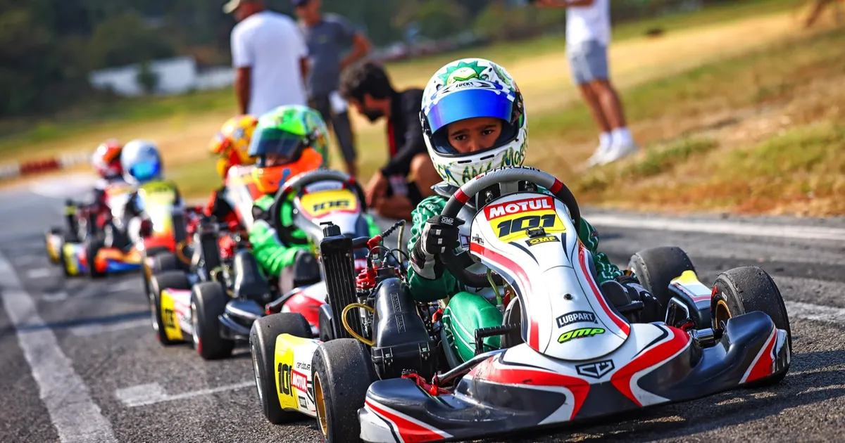 Karting 4. ayakta nefes kesen mücadele